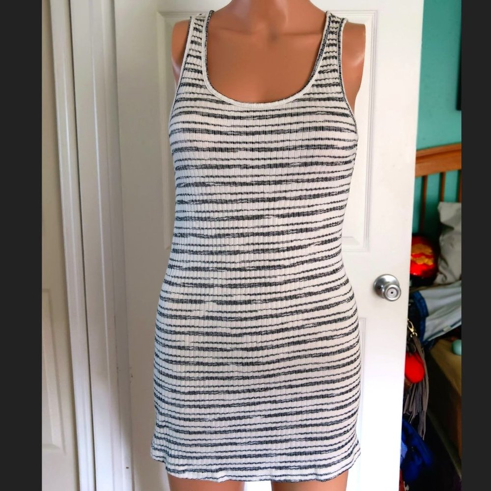 LIZ LANGE MATERNITY Long Cream Tank Top with Black Stripes - Size S